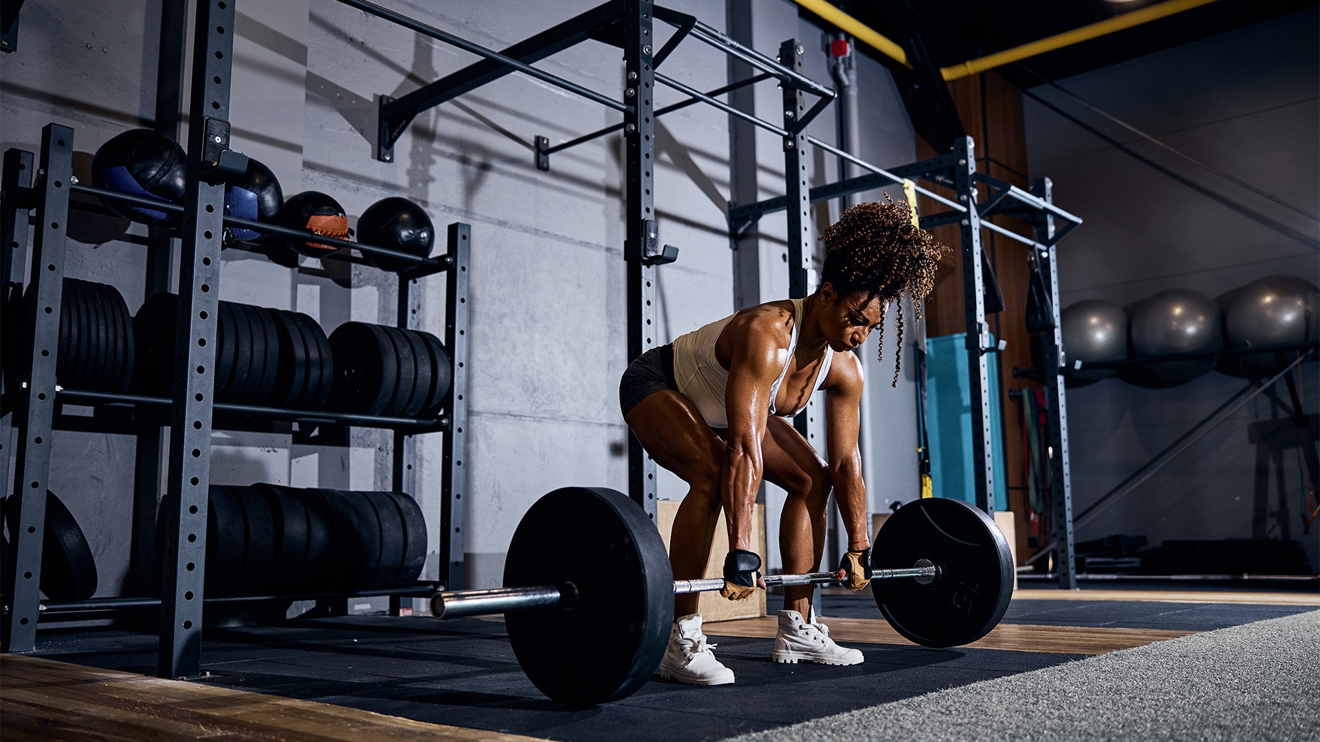 A Safe Guide on How To Deadlift Properly